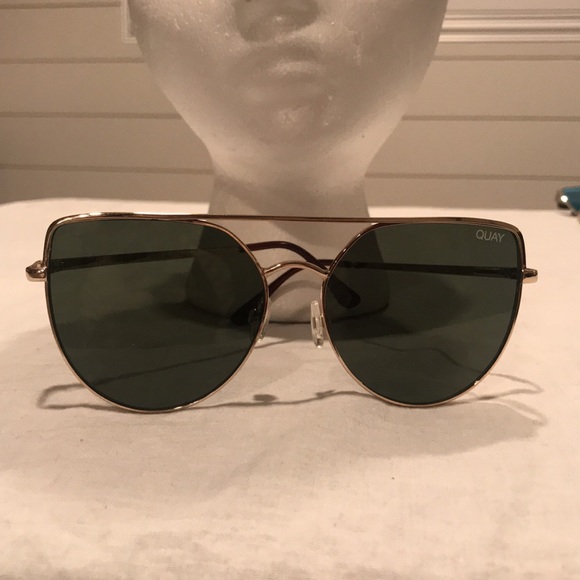 Quay “Santa Fe” Gold Metal Cat Eye/Aviator Style Frames Gray Lens - Picture 2 of 12